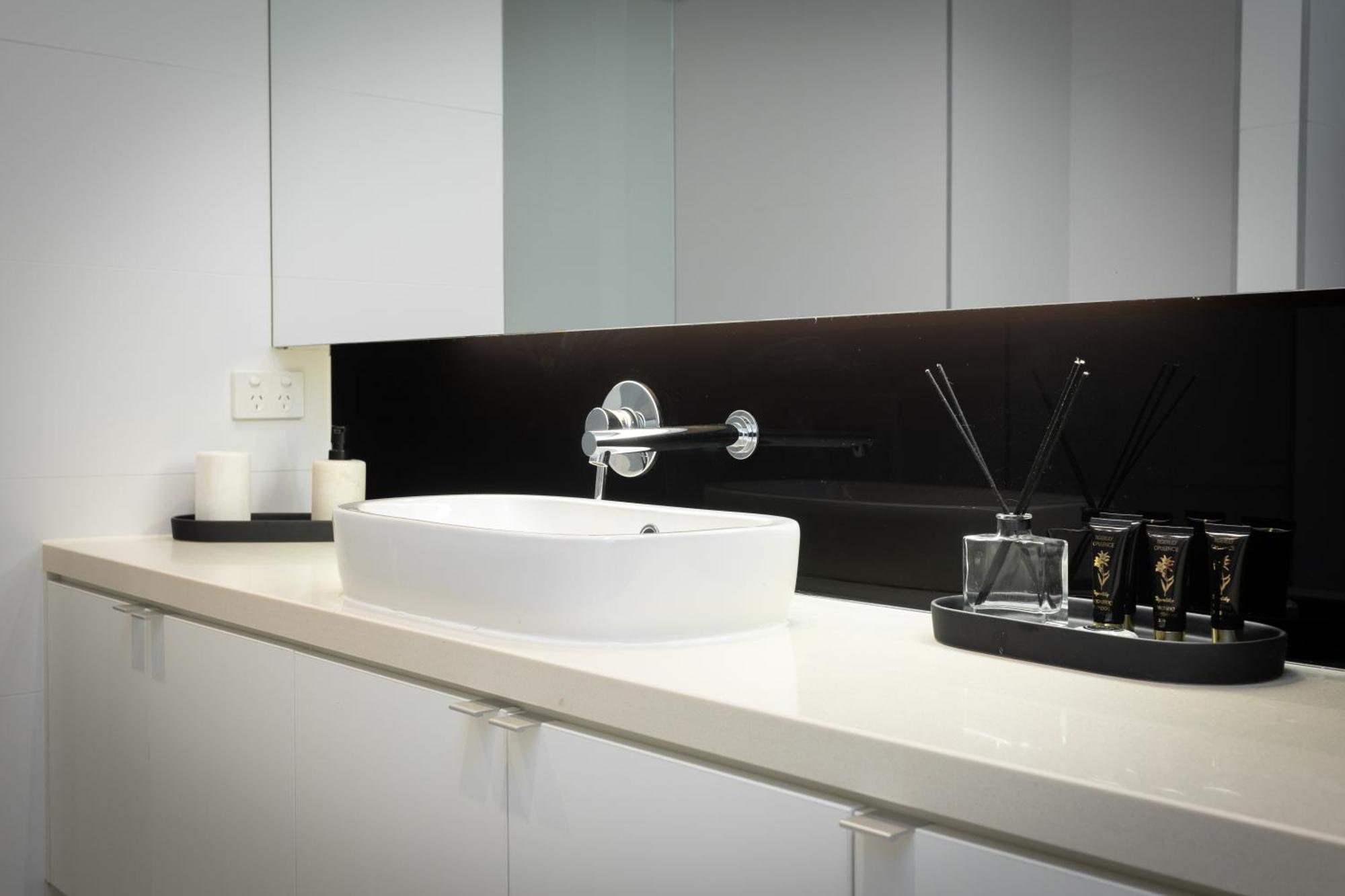 C-Scape Penthouse - Cowes Beach Front Экстерьер фото